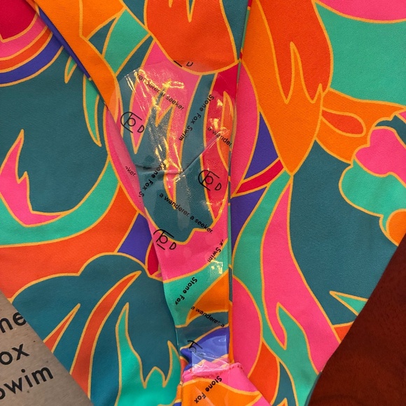 NWT Stone Fox Swim 2 piece set in Stained Glass print Bliss top & Simone bikini - Picture 16 of 16